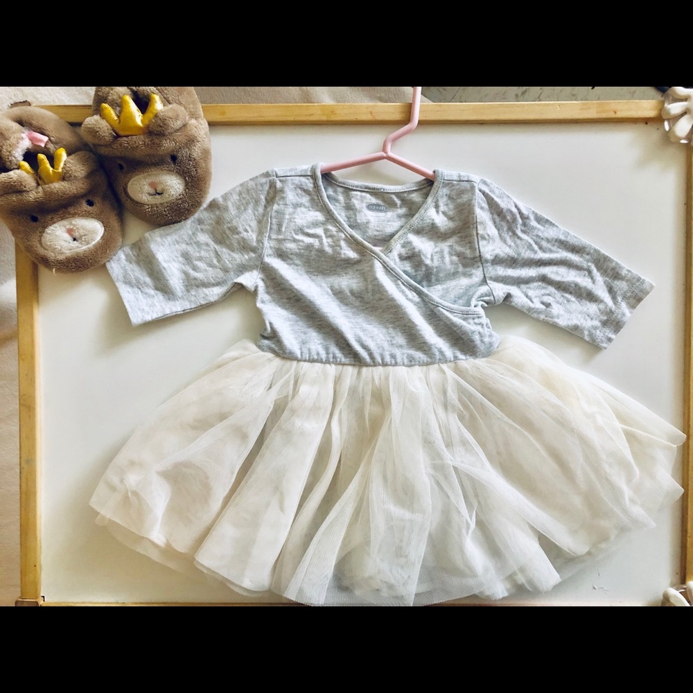 Old Navy Shirt with Peplum skirt 6-12 month old